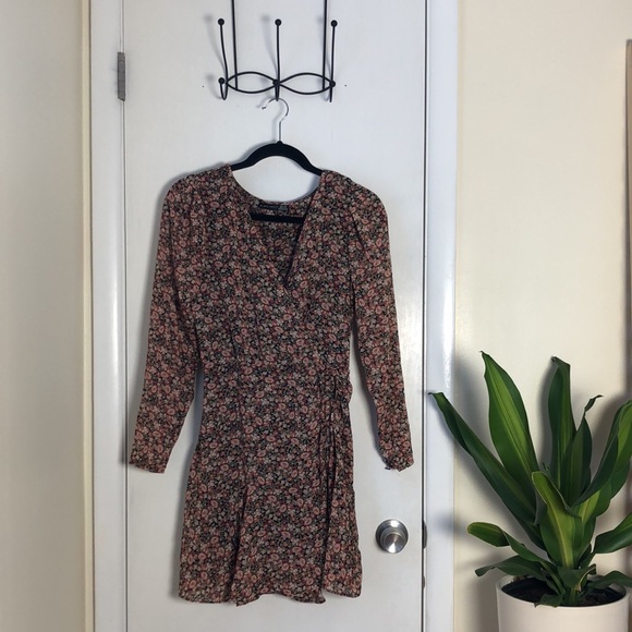 Black Tape_ Dresses & Skirts - Floral Print Mini Dress